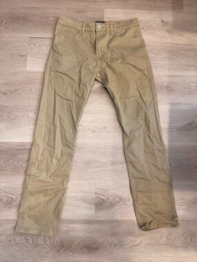 Docker’s Men's Tan Chino Pants